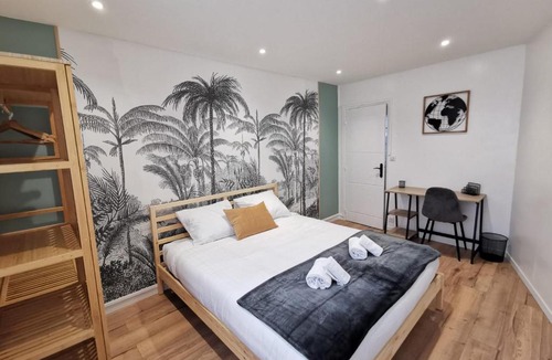 Republique - Les Ponts Apartment | L'Inattendu - Appartement avec balcon vue sur la Loire