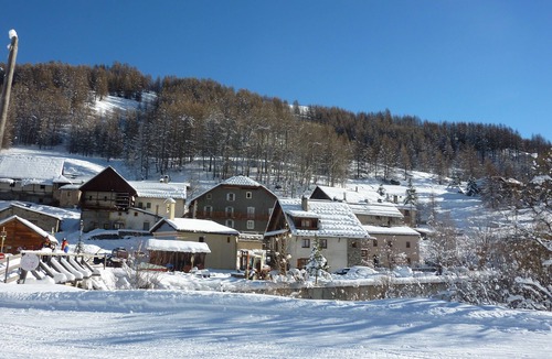 Saint-Veran House | * LA GRANGE * SPACIOUS AND BRIGHT APARTMENT - FORMER FARMHOUSE IN ST VERAN -