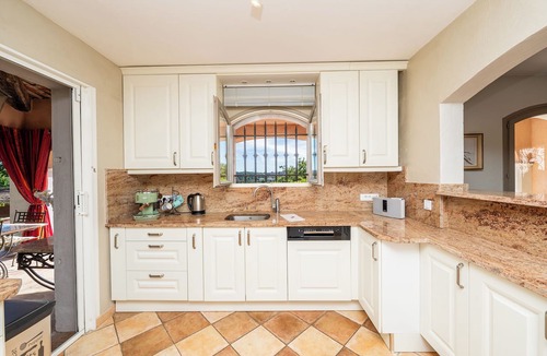 Le Plan-de-Grasse House | La Rose de Pierre, 5-bedroom family villa with pool, near Valbonne