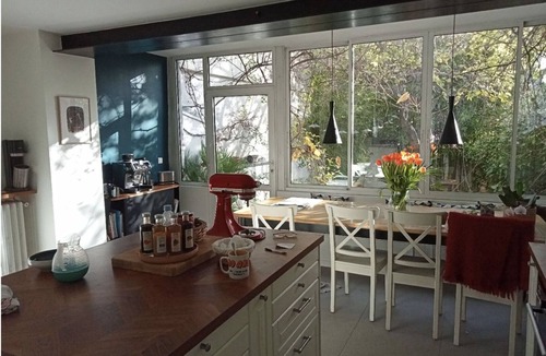 Suresnes House | La Scala de Suresnes · 1930s house, garden & piano, 15 min from Paris