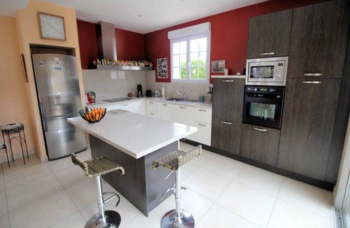 Cavillargues House | Landhouse with A/C between Provence and Ardèche, pool, table tennis, pets allowed (1).