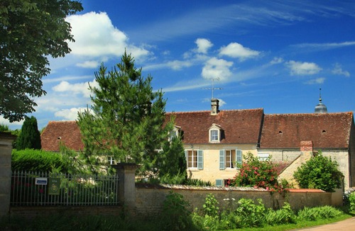 Ri Cottage | Large 18th-century house with enclosed garden, pets allowed