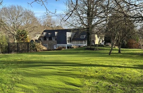 Guidel House | Large 240 m² family home + heated pool (May/Sept) 5 min from beaches.