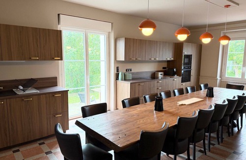 Saint-Fromond House | Large country house for 15 people games room- ping pong- pétanque