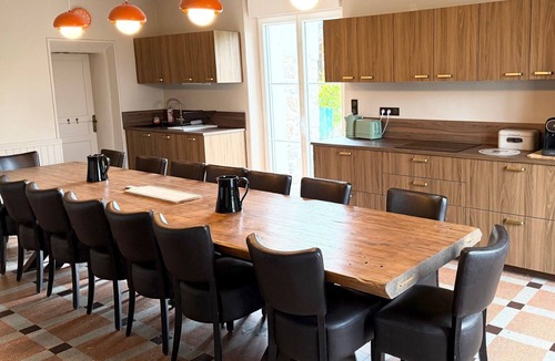 Saint-Fromond House | Large country house for 15 people games room- ping pong- pétanque