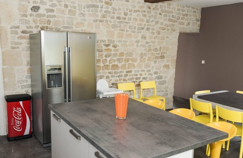 Cristot Cottage | Large family gîte for 8 people, near the D-Day landing beaches and Bayeux