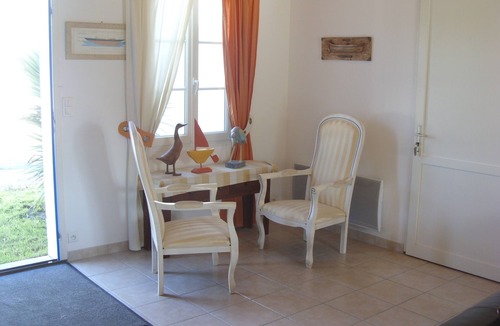 Barbatre House | Large house N10 400m from the sea and shops animals accepted