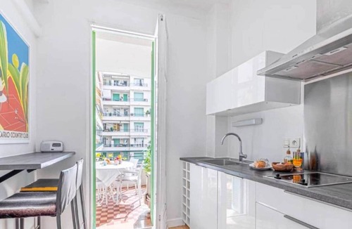 Nice City Centre Apartment | Large studio,2-4 P, AC, 2 min to