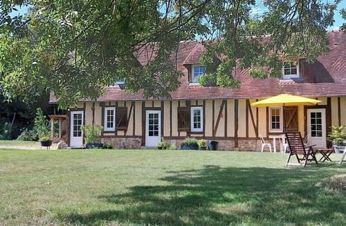 Landepereuse House | Le clos des pommiers Pretty Norman house and orchard