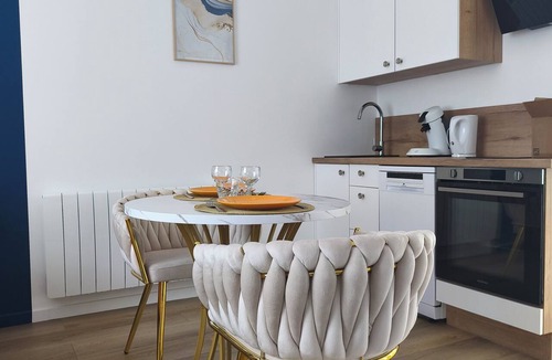 Ault Apartment | Le Saphir d'Ault—The beach is 100 meters away, and restaurants are just a stone's throw away