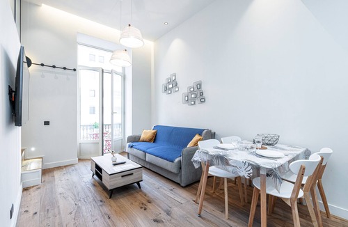 Jean-Medecin Apartment | Le Victor Hugo, air conditioning, elevator, balcony