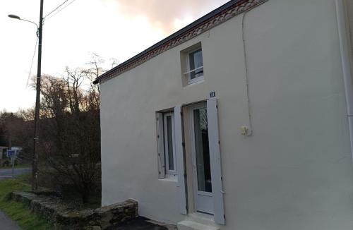 Mauleon House | Les Bords de l'Ouin - Mauléon - Proche PuyduFou - 4 personnes