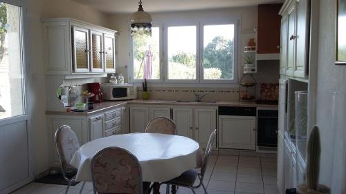 Apremont House | Les chataigniers