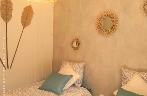 La Regrippiere Bed & Breakfast | Les Chemins d'Ambre & Thaïs: Charming dwelling in the heart of the Nantes vineyards