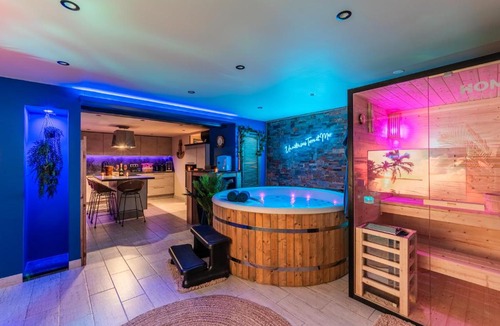 Herrlisheim Apartment | Loft SPA privatif 2-4 pers - Jacuzzi & Sauna près de Strasbourg
