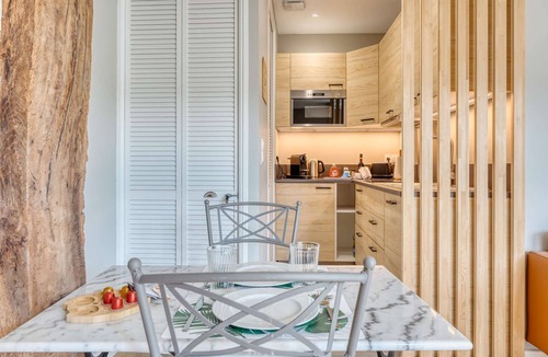 Rouen City Centre Apartment | Lovely 1-BDR with a great view on Rouen's Cathedral - Appartement Le Normandie ★
