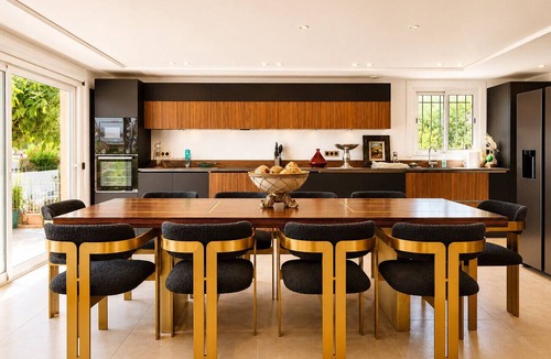 Les Termes Villa | Luxurious 8-bedroom villa with air conditioning and a private pool in the hills