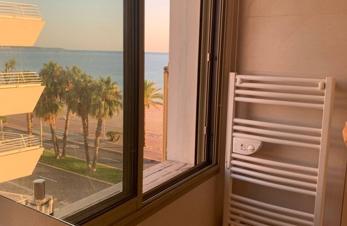 Cros-de-Cagnes Condo | Luxurious waterfront apartment with sea § mountain view near the race course