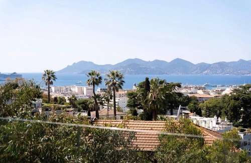 California - Pezou House | Magnificent 7 bedroom villa 10 minutes walk from Martinez