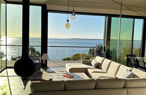 Pyla-sur-Mer Villa | Magnificent villa on 1st line, direct beach access, close to shops