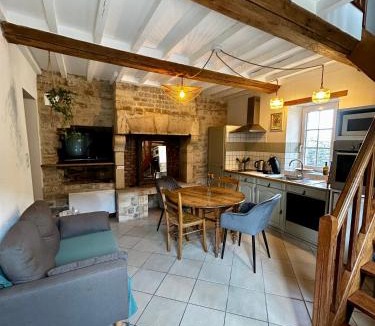 Vierville-sur-Mer House | Maison 2 chambres avec espace extérieur privé et petit-déjeuner en supplément - fait-maison et produits locaux