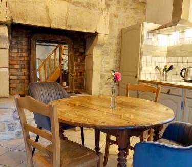 Vierville-sur-Mer House | Maison 2 chambres avec espace extérieur privé et petit-déjeuner en supplément - fait-maison et produits locaux
