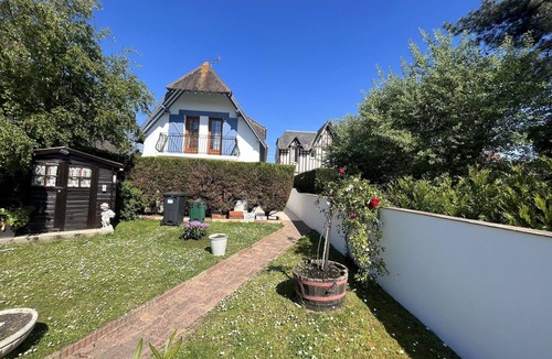Benerville-sur-Mer House | Maison 6 Couchages, 200m de la Plage