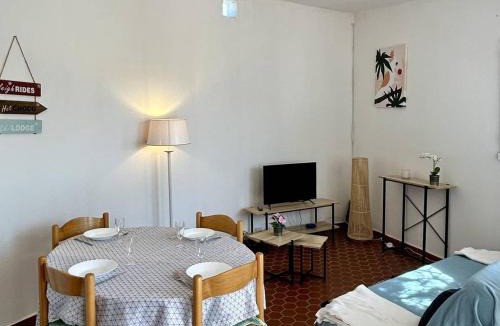 Torreilles-Plage House | Maison cosy à 100m de la plage avec terrasse et jardin - Torreilles Plage - FR-1-529-284