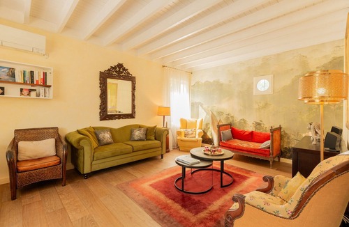 La Chapelle-sur-Dun House | Maison de la Huppe: Private Terrace, Wi-Fi & Reversible Heat Pump Near Artist’s Garden