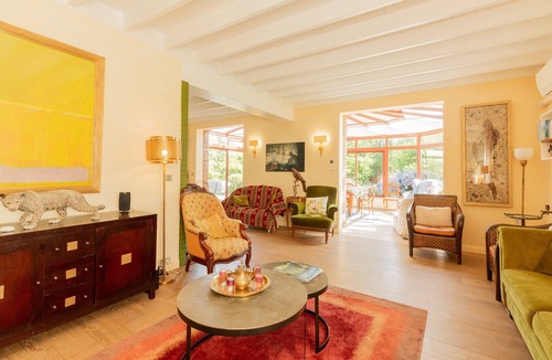 La Chapelle-sur-Dun House | Maison de la Huppe: Private Terrace, Wi-Fi & Reversible Heat Pump Near Artist’s Garden