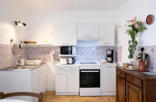 Saint-Sulpice-sur-Risle House | Maison entière pour 4 personnes avec parking proche centre ville