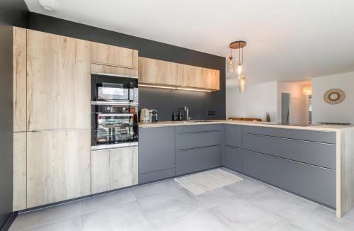 Leon Villa | Maison Gemme