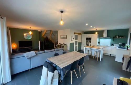 Argeles Gazost House | Maison moderne chaleureuse & lumineuse - Pyrénées
