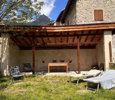 Monetier-les-Bains Apartment | Maison Patou, superbe duplex au coeur du village du Casset, Le Monêtier les Bains, Serre Chevalier