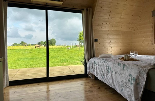 Annouville-Vilmesnil Cabin | Mini thatched cottage - Disconnection at the farm - Near Etretat