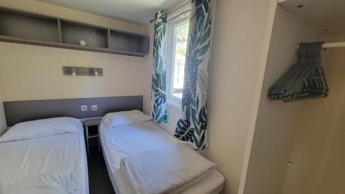 Cadenet Other | Mobil-home climatisé proche lac camping 4 étoiles piscine chauffée