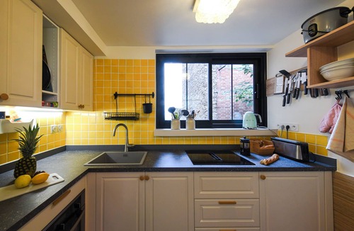 Montmartre Apartment | MONTMARTRE SPACIOUS DUPLEX, ATTRACTIONS, 30–60 days ahead? Private offer ART-VBp