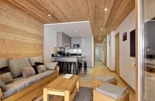 Plagne 1800 Apartment | New Apartment with Terrace and Parking