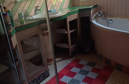 Saint-Lo Bed & Breakfast | Normandy landing beaches room