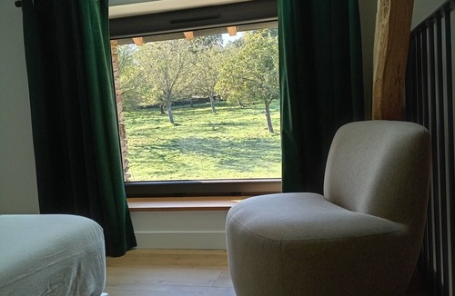Sainte-Honorine-de-Ducy House | Peaceful farm cottage