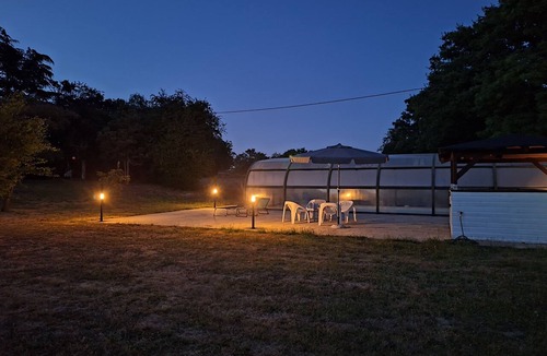 Vimarce Cottage | Peaceful Mayenne Cottage with Private Pool & Walking Trails in the Mayenne