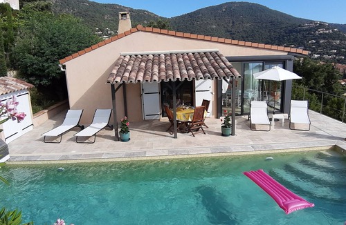 Cavalaire-sur-Mer Villa | quiet villa, decorated in a Provencal style, with a large terrace and a swimming pool