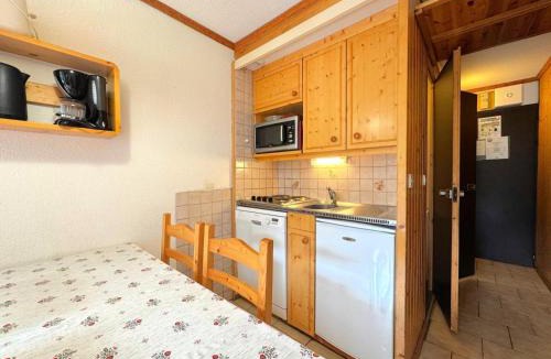 Les Menuires Apartment | Résidence Villaret - Studio cabine 4 personnes avec vue sur les pistes MAE-5014