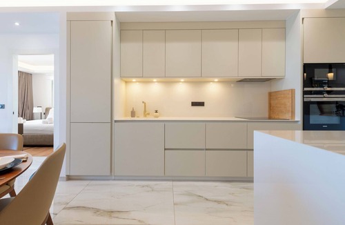 Cannes Apartment | RARE! Luxury apartment on the Croisette
