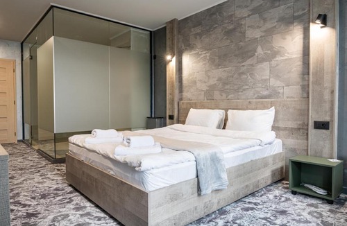 Studentski Grad Apartment | RCR Einstein studios 2