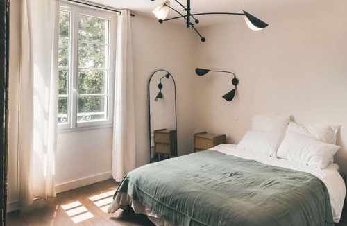 Avranches Cabin | Renovated single-family home, large yard in the city center, magnificent view