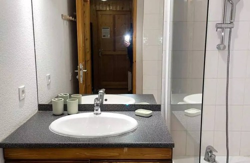 Saint-Jean-d'Arves Apartment | Residence Les Ecourts - Apartment for 6 people
