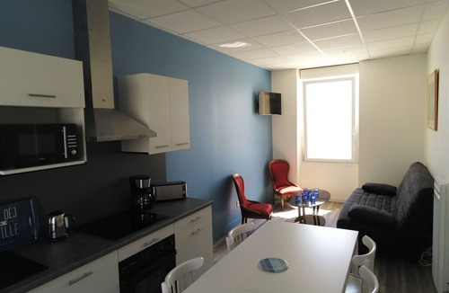 La Rogere Apartment | Sea-facing 5-person apartment, south-facing 1st floor