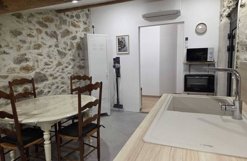 Vailhan House | Sheepfold in a quiet environment. 3 stars furnished for tourism.