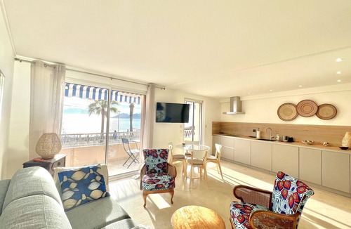 Le Suquet Apartment | Shelly luxury sea vew